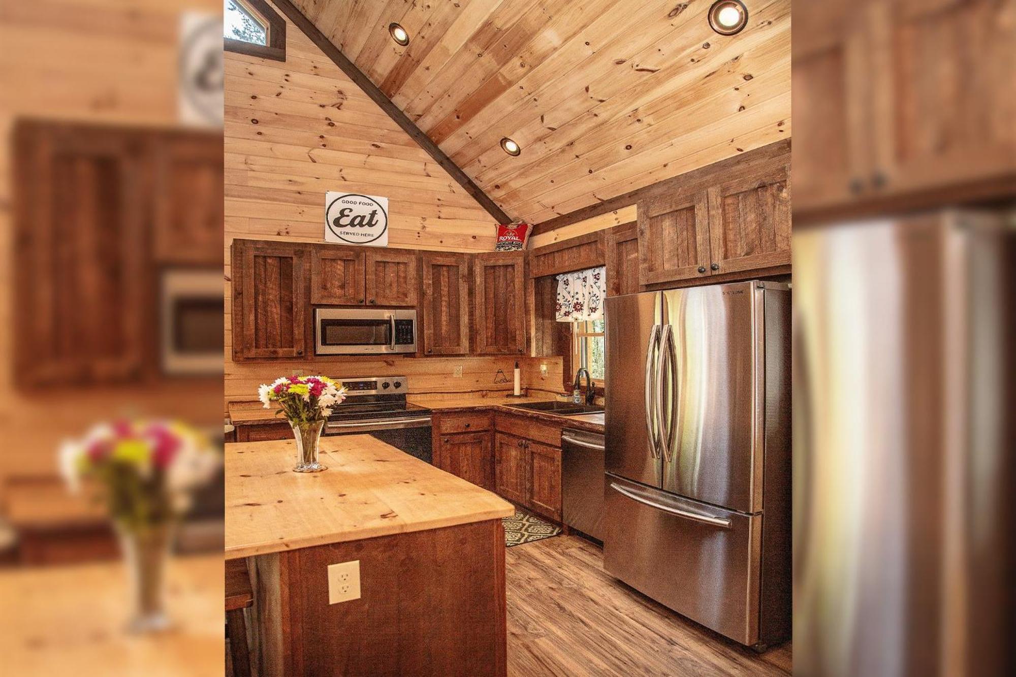 Adore The Smores Rustic Mountain Charm Outdoor Spaces And A Cozy Hot Tub Blue Ridge Bagian luar foto