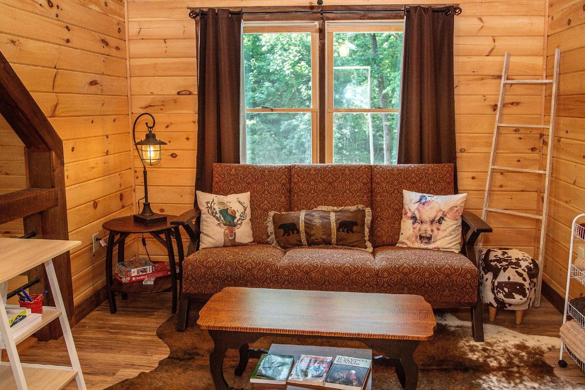 Adore The Smores Rustic Mountain Charm Outdoor Spaces And A Cozy Hot Tub Blue Ridge Bagian luar foto