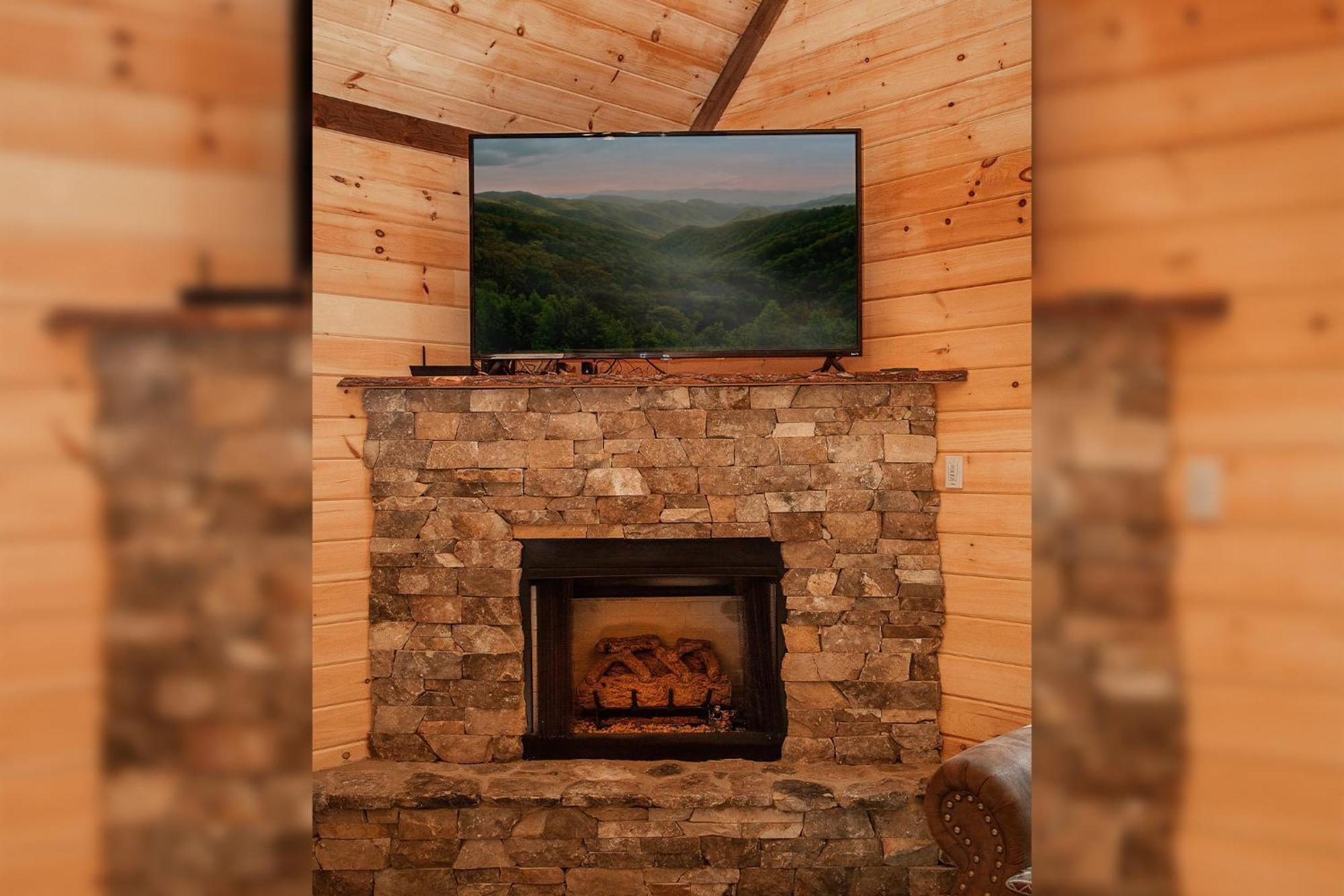 Adore The Smores Rustic Mountain Charm Outdoor Spaces And A Cozy Hot Tub Blue Ridge Bagian luar foto